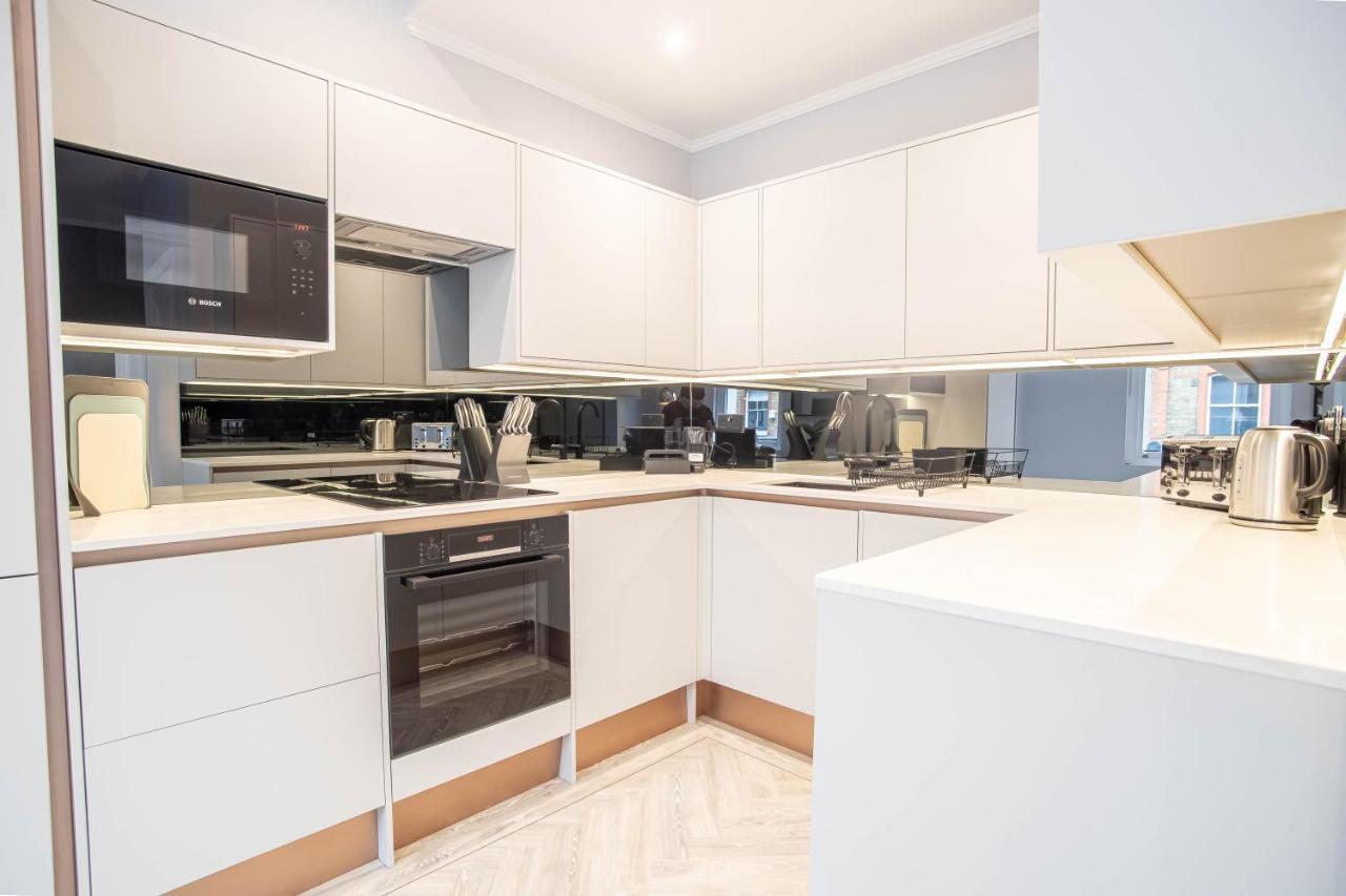 Modern & Chic One Bedroom Apartments In Fitzrovia By Sojo Stay Londres Exterior foto